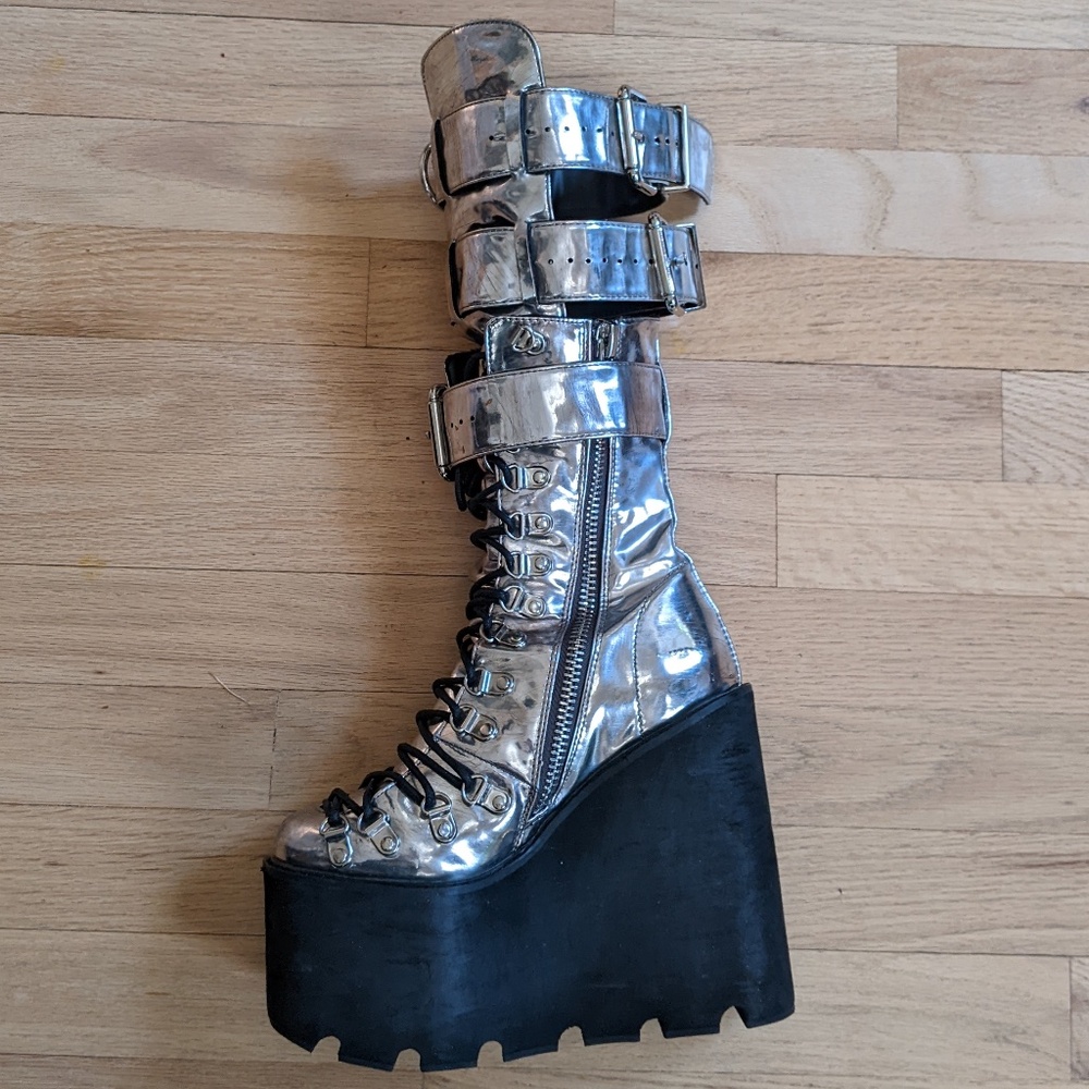 Metallic Current Mood Guardian Boots - Picture 6 of 13